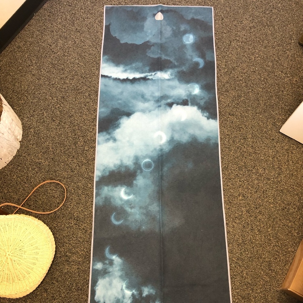 Mandula Yoga Mat Towel